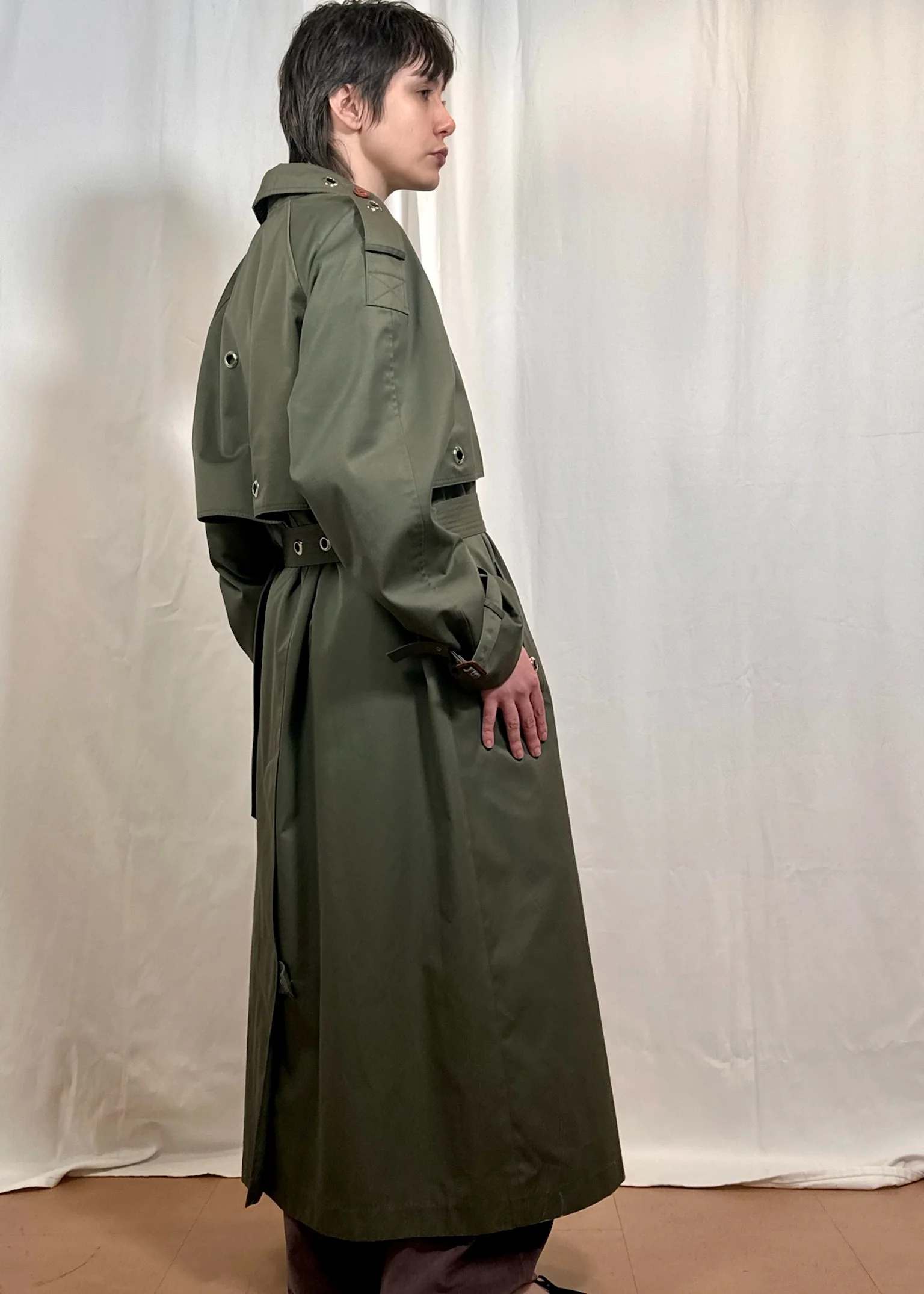Green Eyelet Belt Trench - Image 10