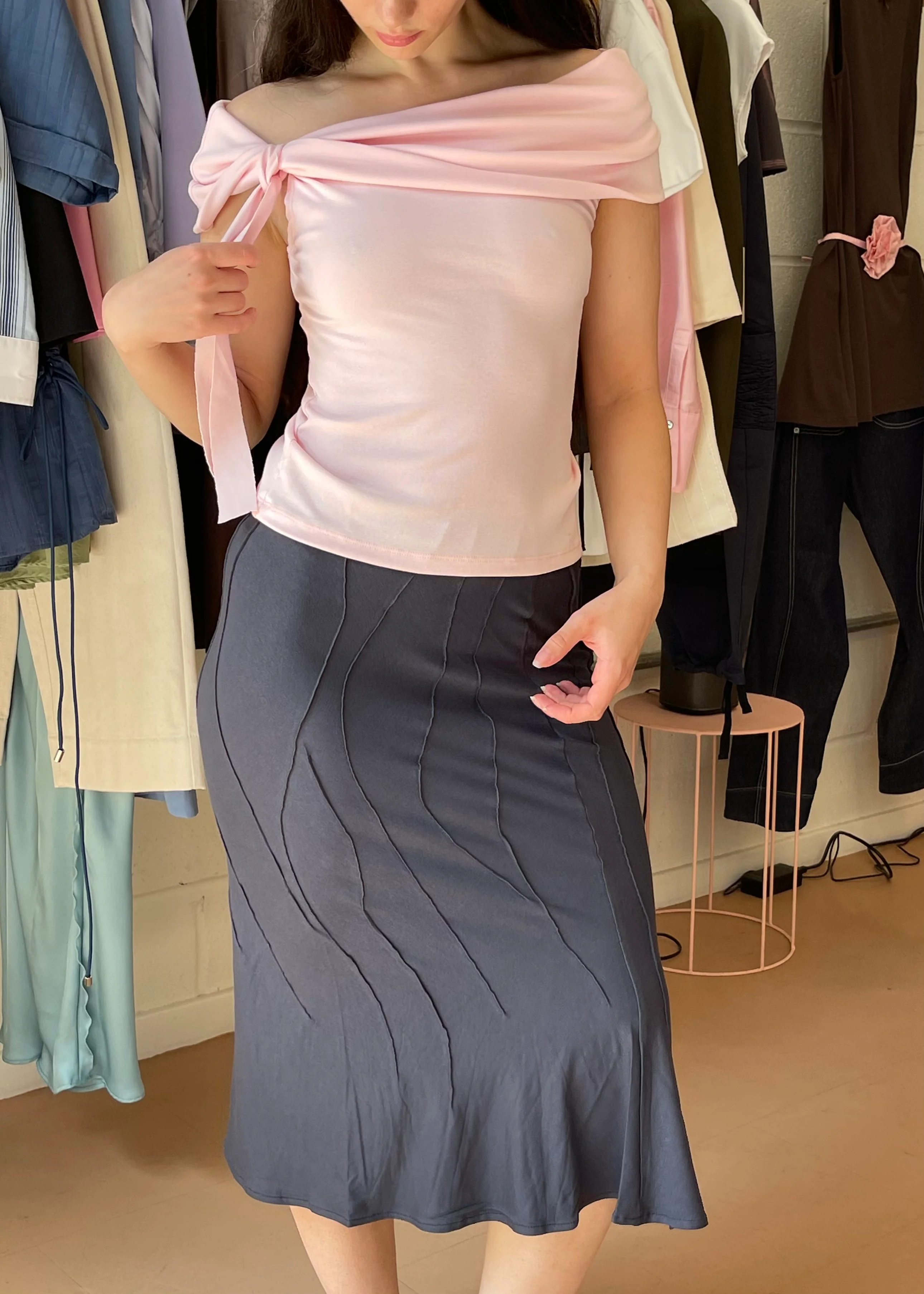 Figure Skirt Navy - Image 3