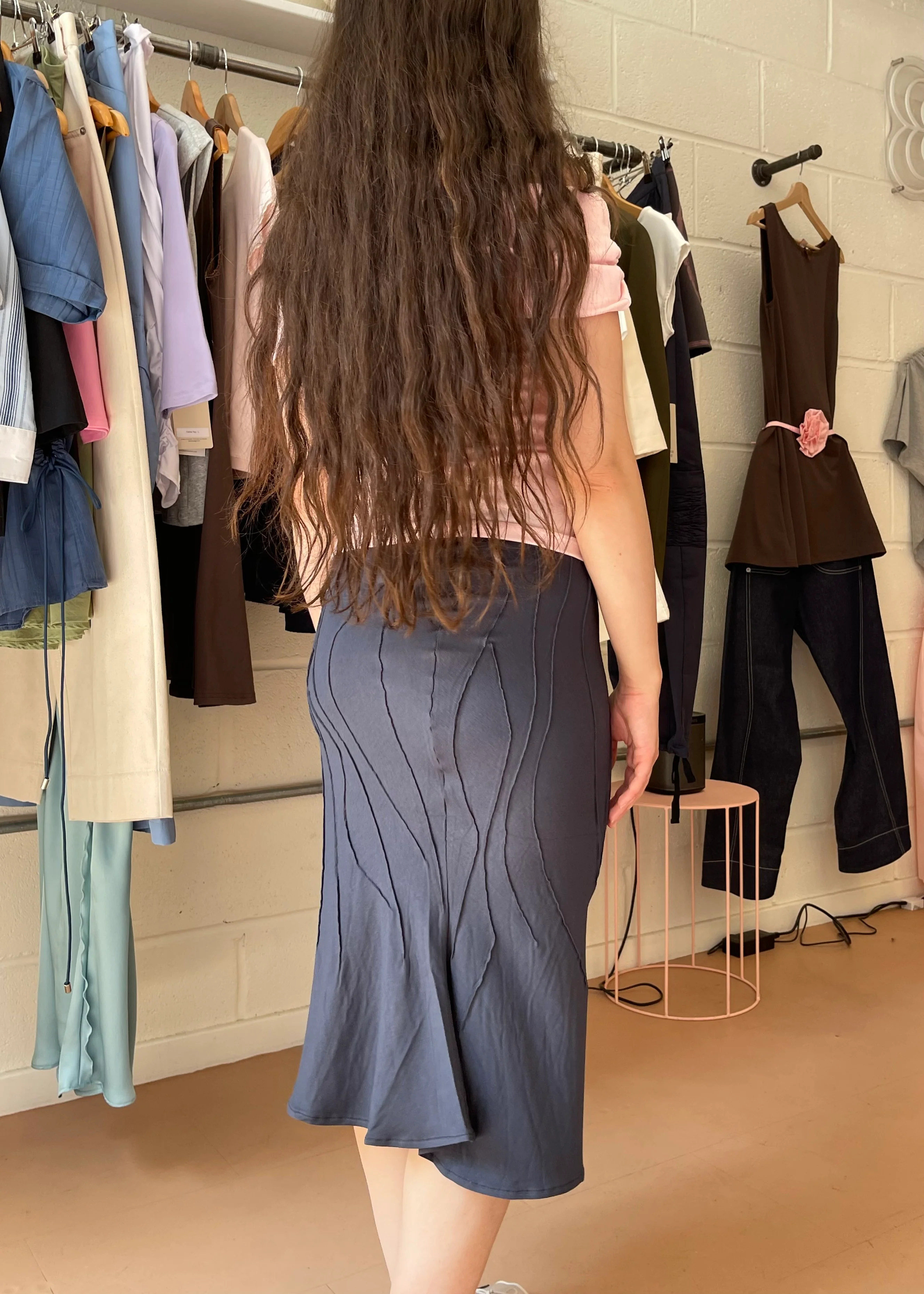 Figure Skirt Navy - Image 5