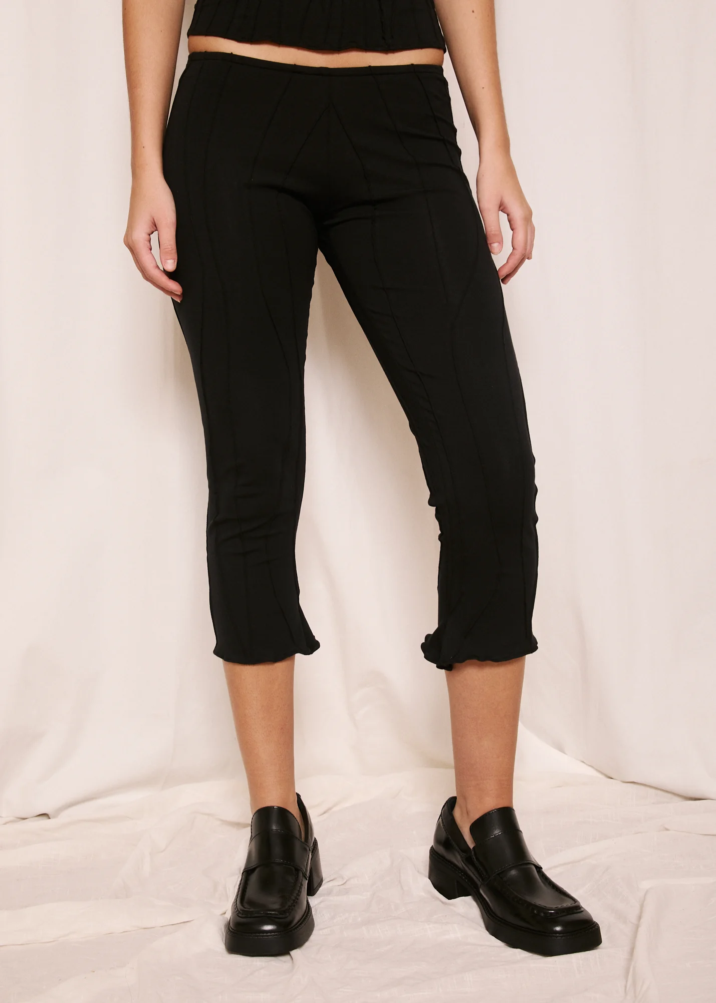 Mid-Calf Flared Pants Black - Image 5