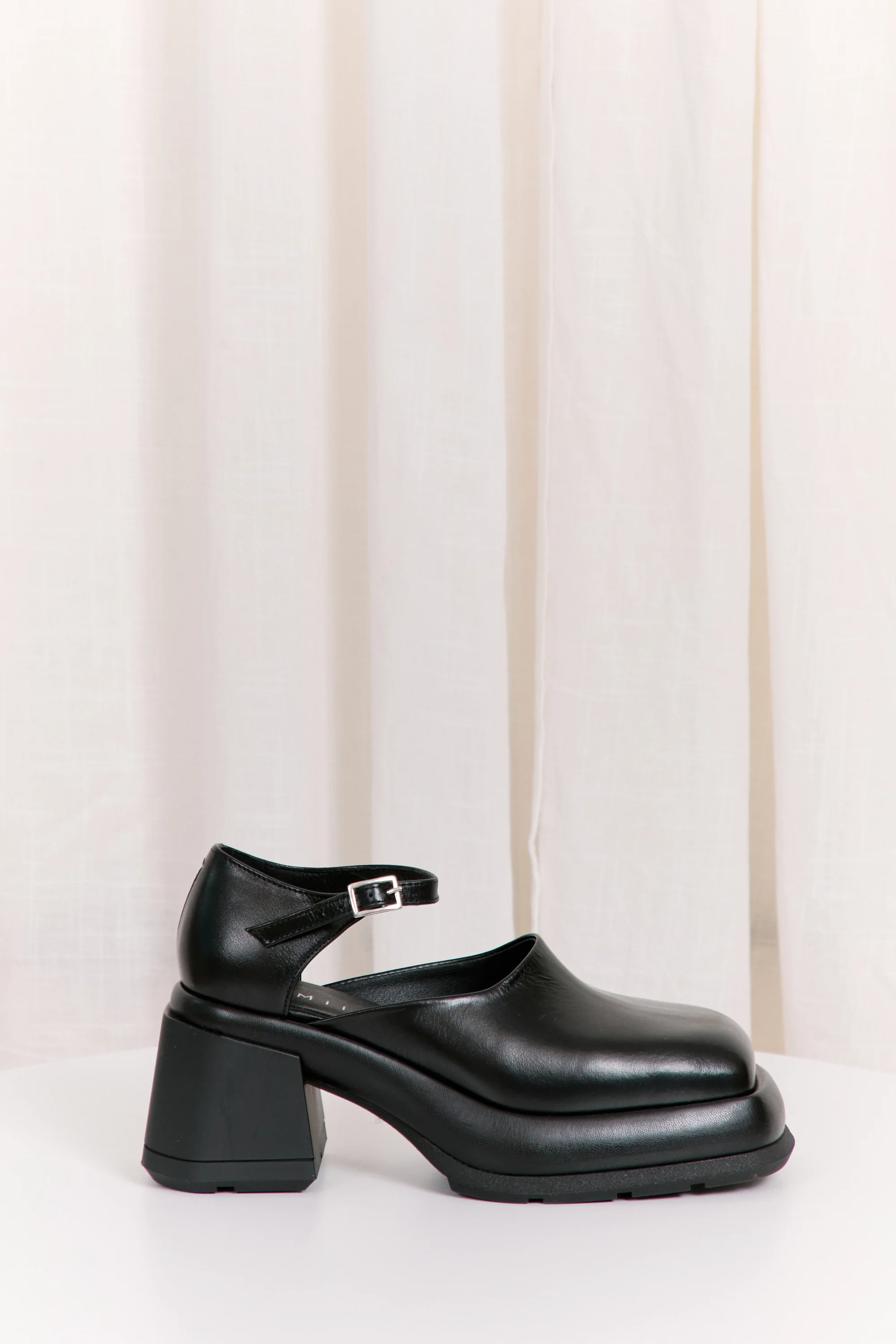 Coral Mary Jane | Black Court - Image 3