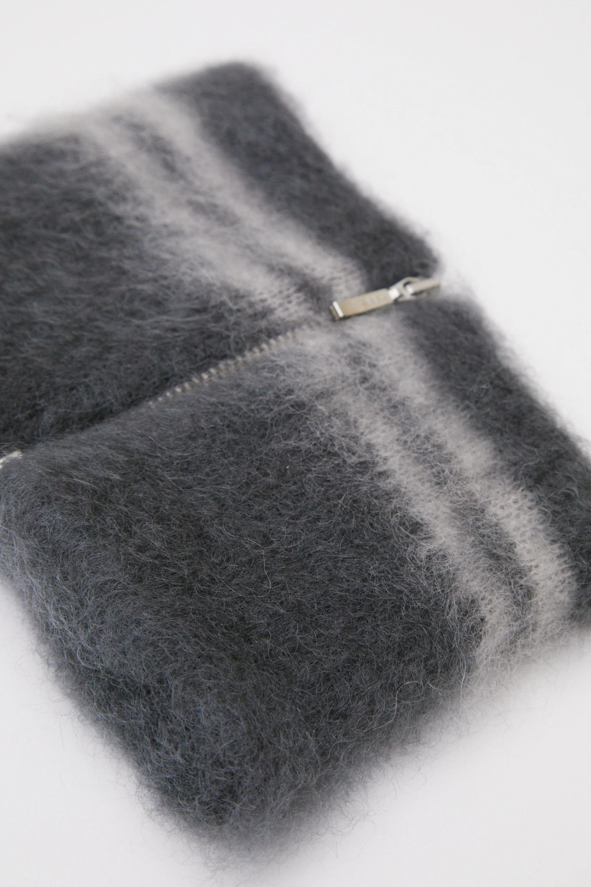 Karan Mohair Collar | Gray - Image 3