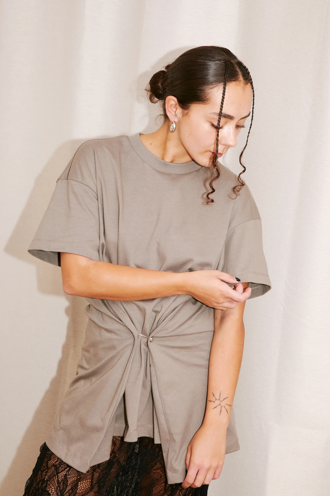 Maura Piercing T-Shirt | Grey - Image 5