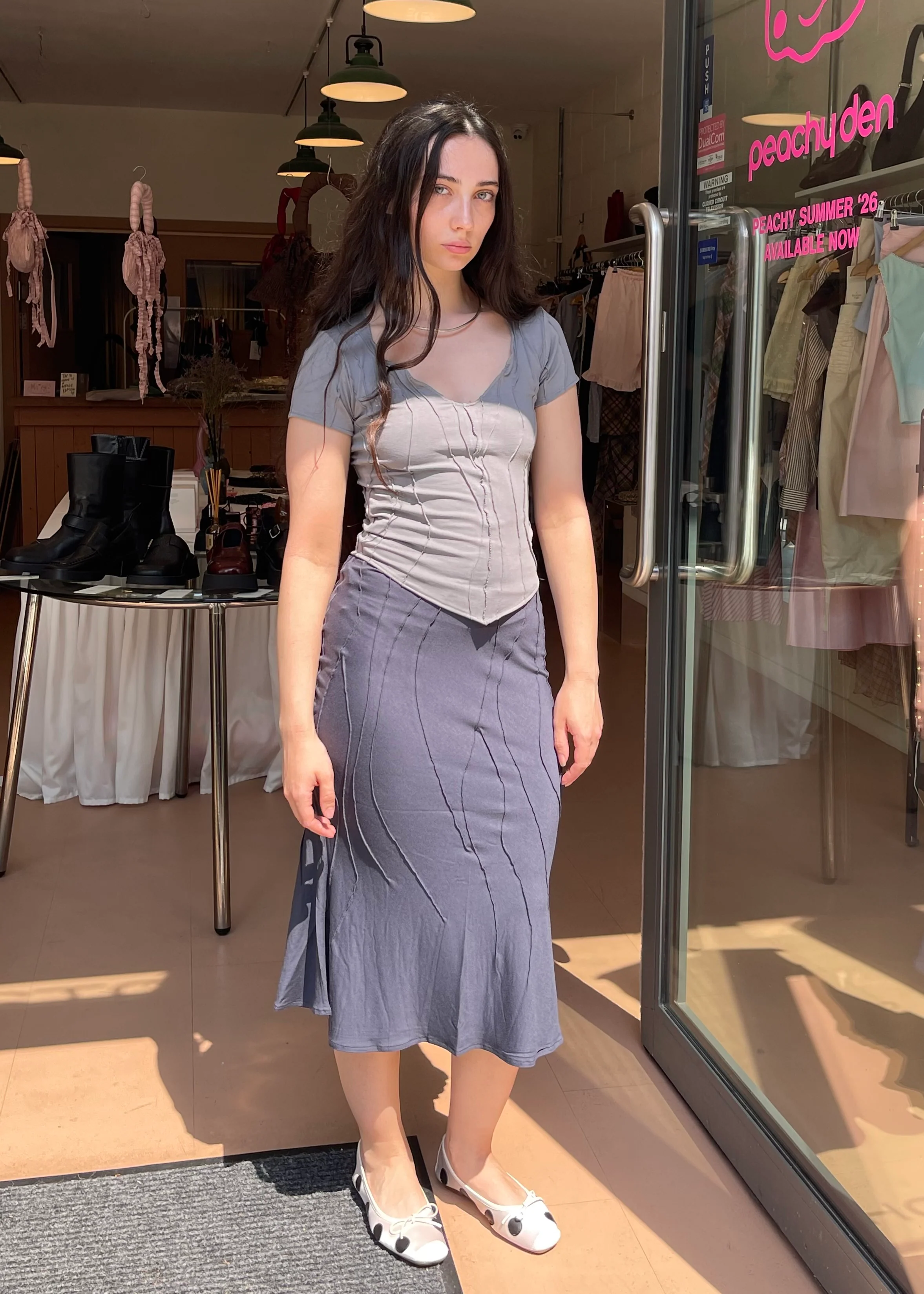 V Neck Tee Grey - Image 3